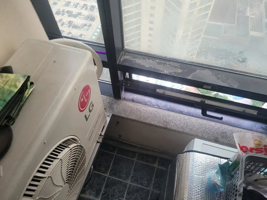플립형창문 실외기실 에어로드 설치 현장 사진 1